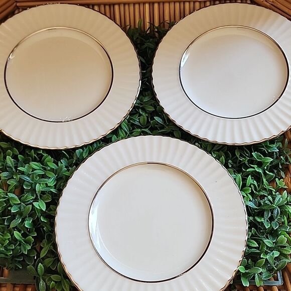 Lenox Temple Collection 'Citation' Platinum Band Set Of 3 Bread Plates - Picture 2 of 6